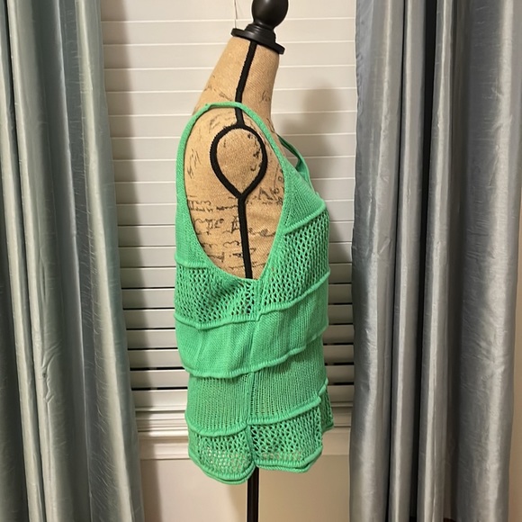 Express Kelly green sweater tank - Picture 4 of 4